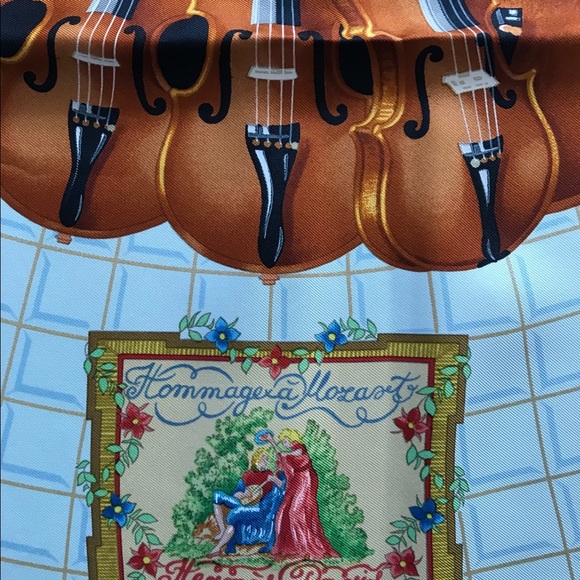 HERMÈS Hommage à Mozart Scarf 90 cm - Picture 8 of 10